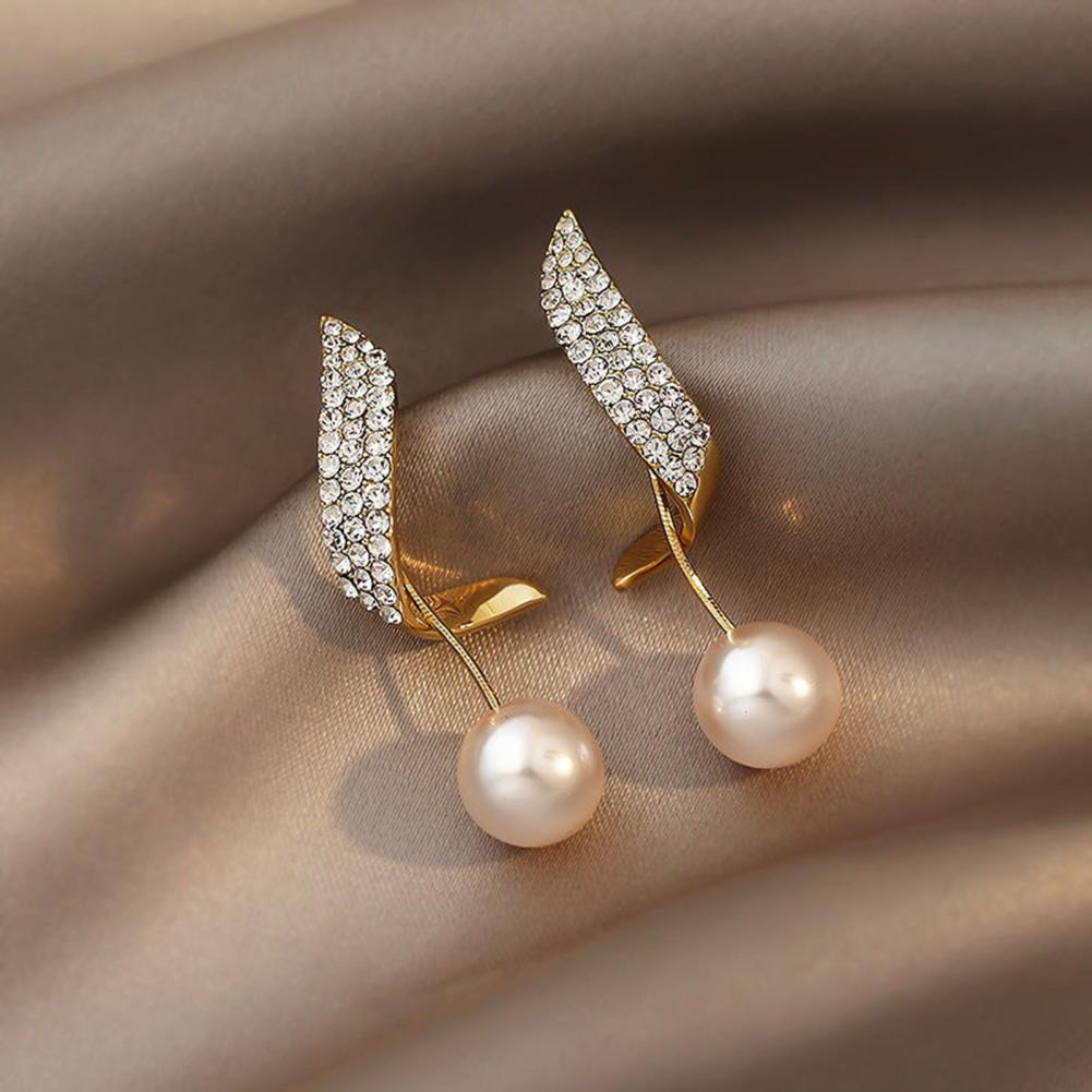 Sophisticated Pearl Drop Earrings